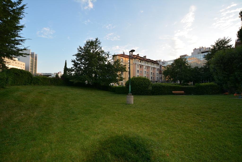 Hotel Lux Grenoble Esterno foto