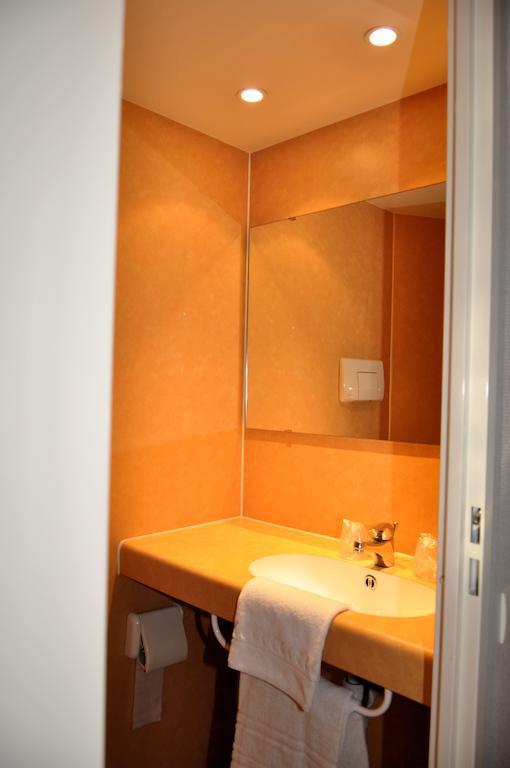 Hotel Lux Grenoble Camera foto